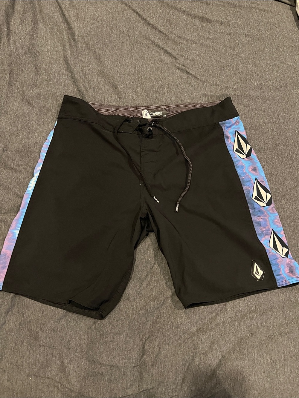 Volcom Men's Black Swim Board Shorts with Blue and Purple Side Panels 34